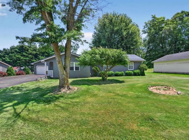 902 N Townline, Lagrange, IN 46761