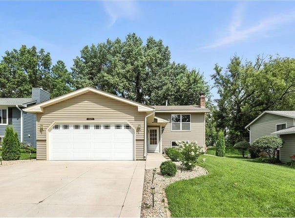 4321 Trenton Trail, Eagan, MN 55123