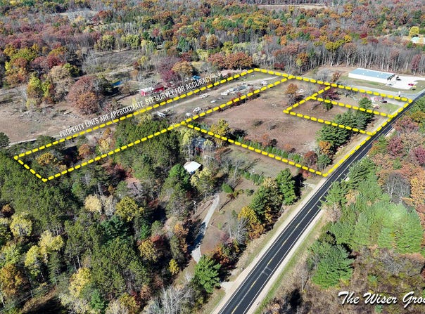 2072 W 15 Mile Road, Bitely, MI 49309