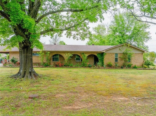 8611 Royal Ridge  DR, Fort Smith, AR 72903