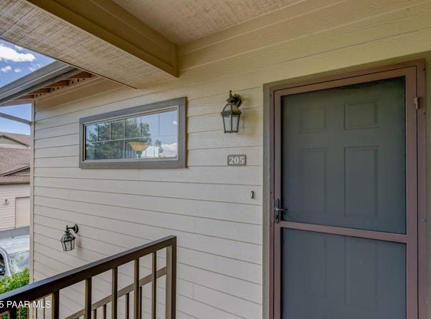 1975 S Blooming Hills Drive, Prescott, AZ 86301