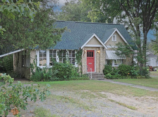 8305 Dollarway Road, White Hall, AR 71602