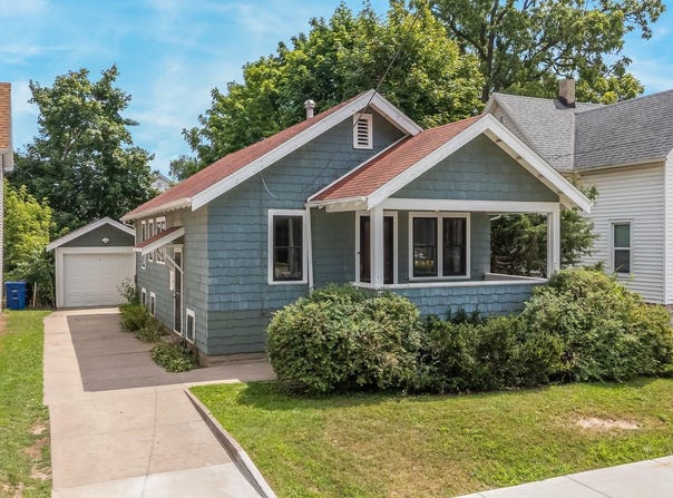 844 MCKINLEY Street, OSHKOSH, WI 54901