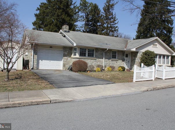 456 LINCOLN AVENUE, EPHRATA, PA 17522