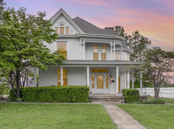 210 Sunset Drive, Williamstown, KY 41097