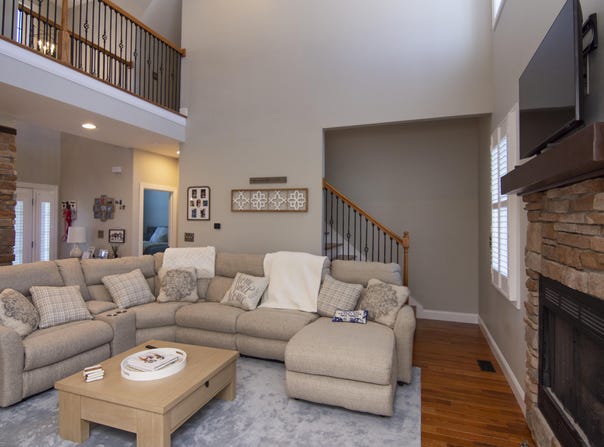 393 James River Rd, Lewisburg, WV 24901
