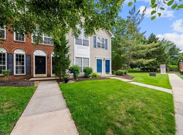6 Amethyst Way, Franklin Twp., NJ 08823-1624