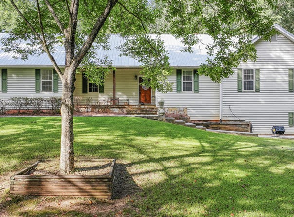 1233 Staplers Bridge, Nicholson, GA 30565