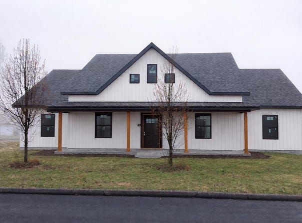 610 Robin Road, Mountain Grove, MO 65711