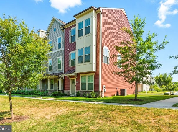 831 BADGER AVENUE, FREDERICK, MD 21702
