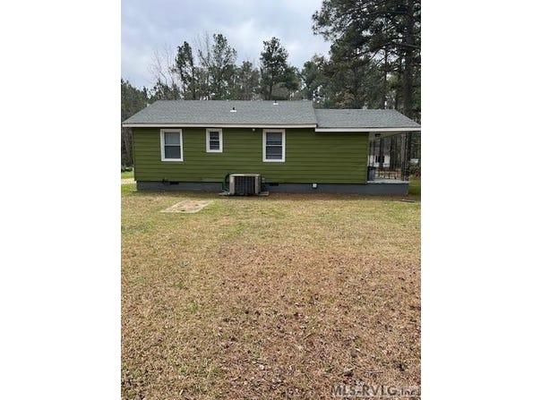 9135 Mayes St, Jarratt, VA 23867