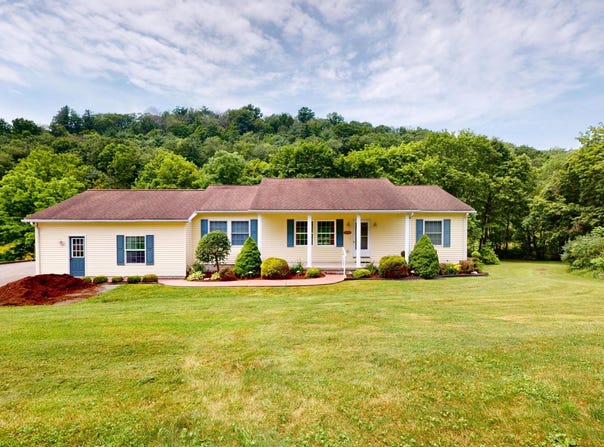 1753 BLOOMINGROVE ROAD, Williamsport, PA 17701