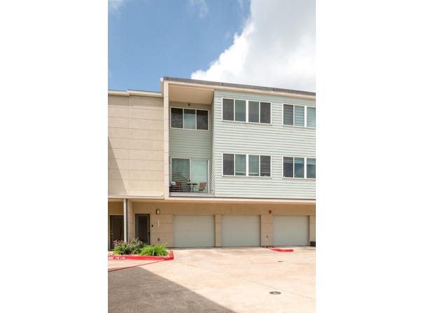 604 N Bluff Dr, Austin, TX 78745