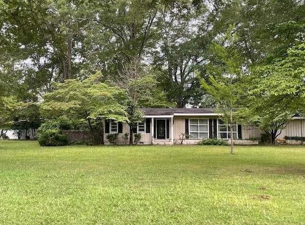 443 Cave Spring Street N, Cedartown, GA 30125