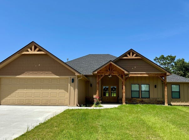 23490 Wolf Valley Road, Wister, OK 74966