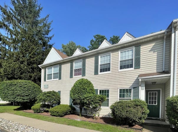 23 Hanover Square, Middlesex, NJ 08846