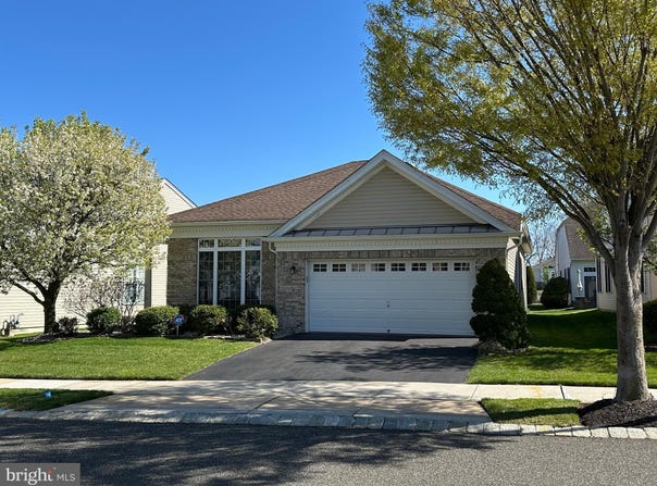 35 GALILEO DRIVE, CRANBURY, NJ 08512