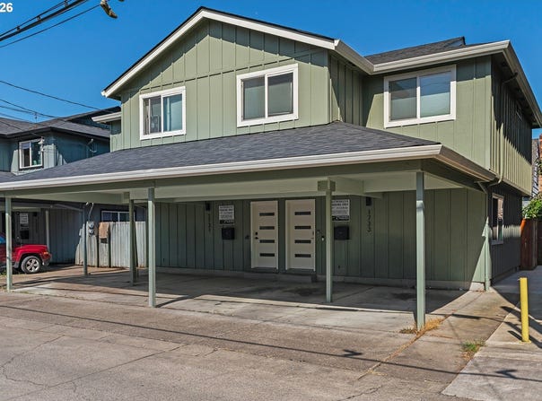 1733 MILL Aly, Eugene, OR 97401