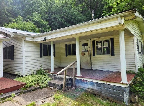 20610 STATE HWY 194 E, Fedscreek, KY 41524