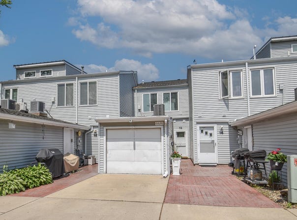 61626 Colony Bay Drive, Cassopolis, MI 49031