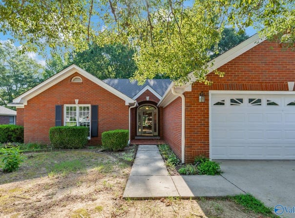 200 Bellemeade Street SW, Hartselle, AL 35640
