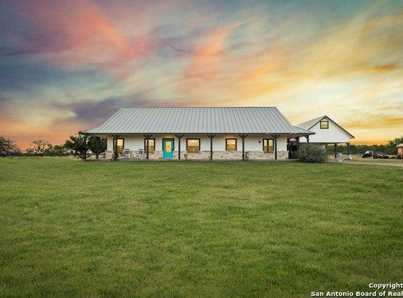 4355 N State Highway 16, Jourdanton, TX 78026