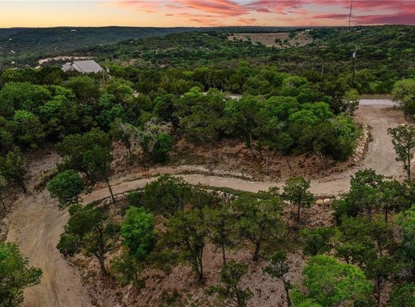 11319 Mountain Top CIR, Jonestown, TX 78645