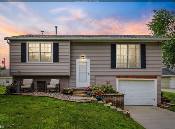 206 Main Street, Grinnell, IA 50112