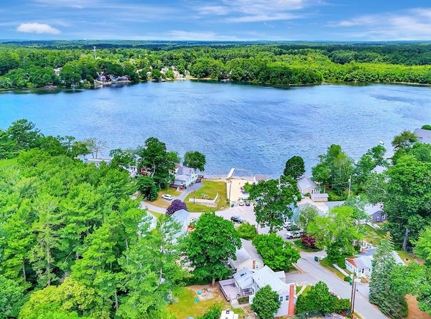 8 Shepard Ave, Pembroke, MA 02359