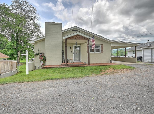 53 Grove Avenue, Lebanon, VA 24266