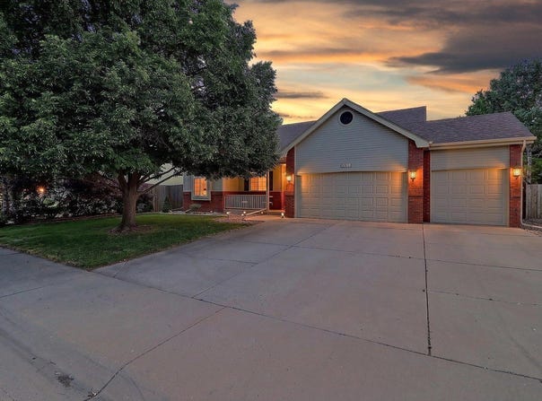 5614 W 16th St Ln, Greeley, CO 80634