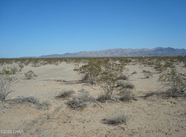35201 W Boundary, Bouse, AZ 85325