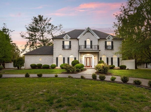 2501 Riverrun Cove, Owensboro, KY 42303