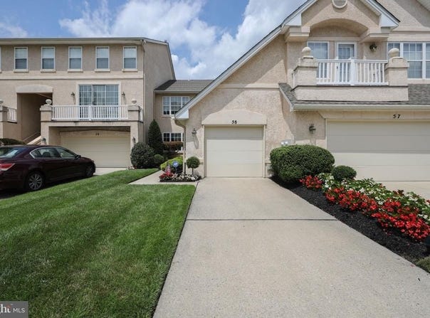 58 BUCKINGHAM PLACE, CHERRY HILL, NJ 08003