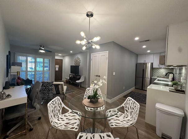 2801 N Los Felices Circle E, Palm Springs, CA 92262