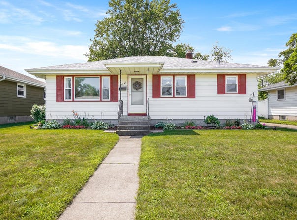 3448 42nd Place, Highland, IN 46322