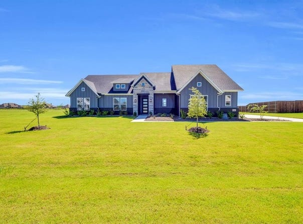 1651 Blackfoot Parkway, Waxahachie, TX 75165