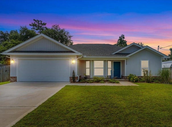 5809 Government Drive, Gulf Breeze, FL 32563
