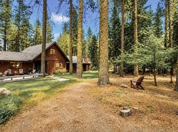 204 Poplar Valley Road, Blairsden, CA 96103