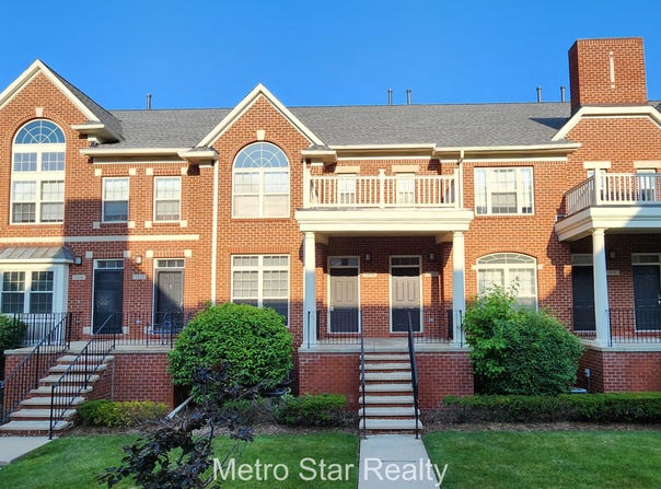 1418 Ashford Court, Troy, MI 48084