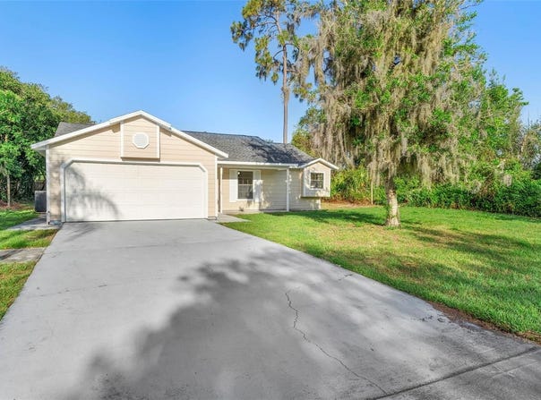 1550 MAXWELL LANE, DELTONA, FL 32738