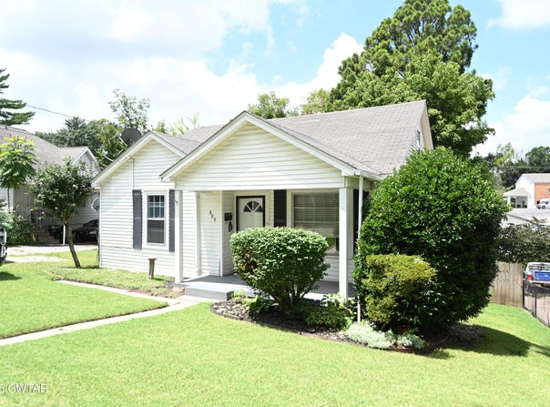 809 N Sampson Avenue, Dyersburg, TN 38024