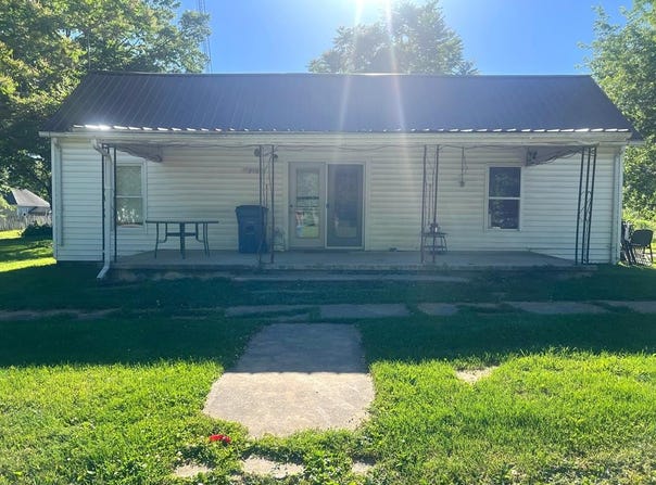 210 S 2nd Street, Browning, MO 64630