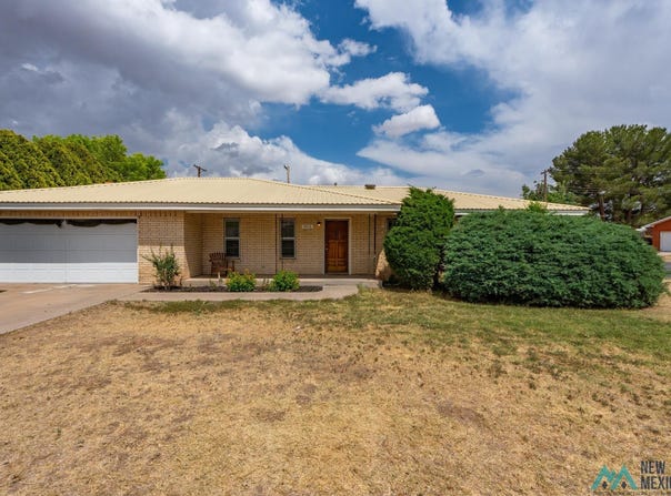 1813 Main Place, Portales, NM 88130