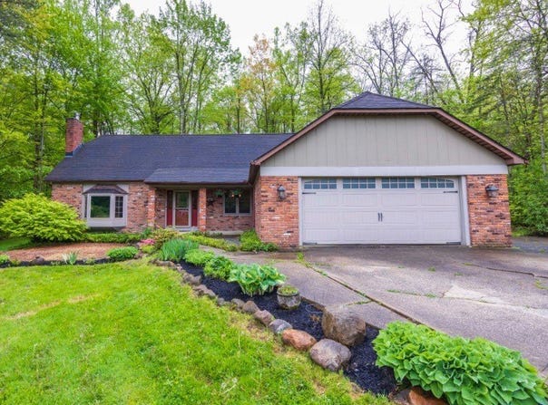 8665 Prescott Drive, Chesterland, OH 44026