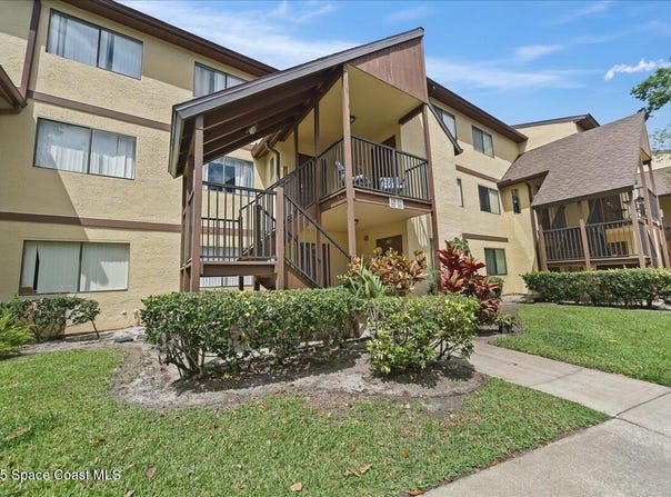 7817 Shadowood Drive, Melbourne, FL 32904