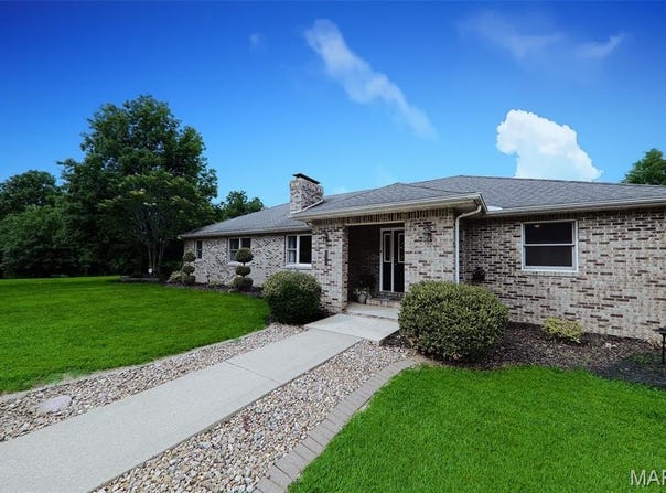 6320 Sworm Lane, Edwardsville, IL 62025