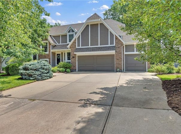 13007 Long Street, Overland Park, KS 66213