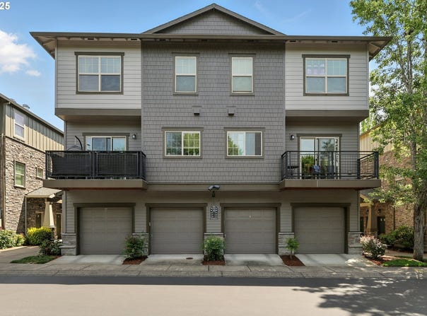 672 NE NEWSTEAD LN, Hillsboro, OR 97006