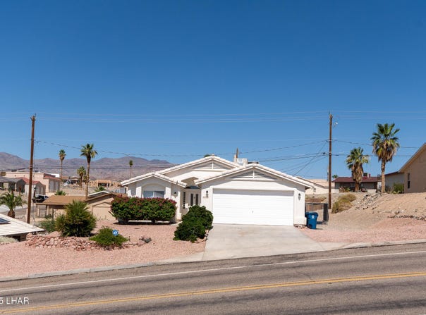 770 Empress Dr, Lake Havasu City, AZ 86403